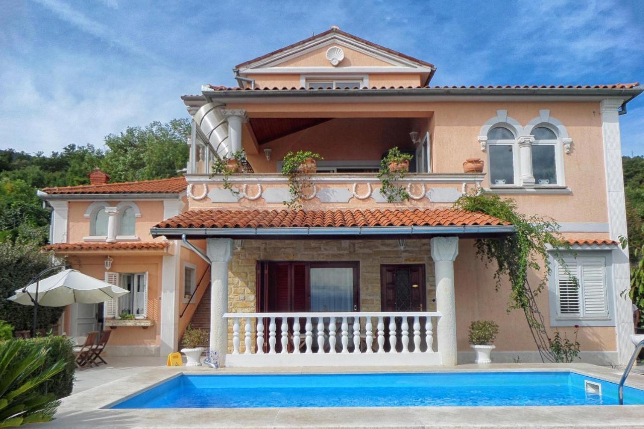 Family Friendly Apartments With A Swimming Pool Lovran, Opatija - 14178 Kültér fotó