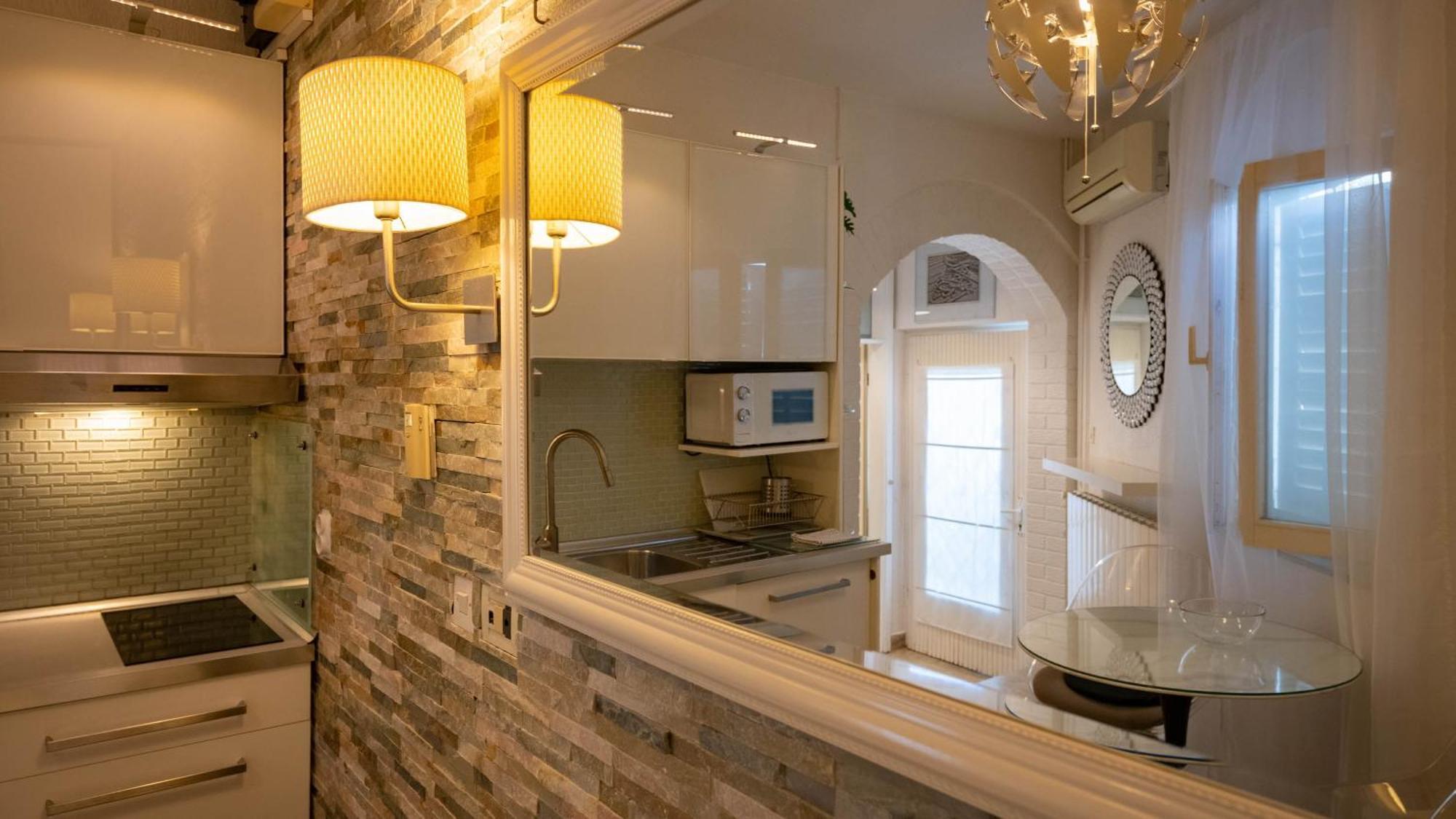 Family Friendly Apartments With A Swimming Pool Lovran, Opatija - 14178 Szoba fotó